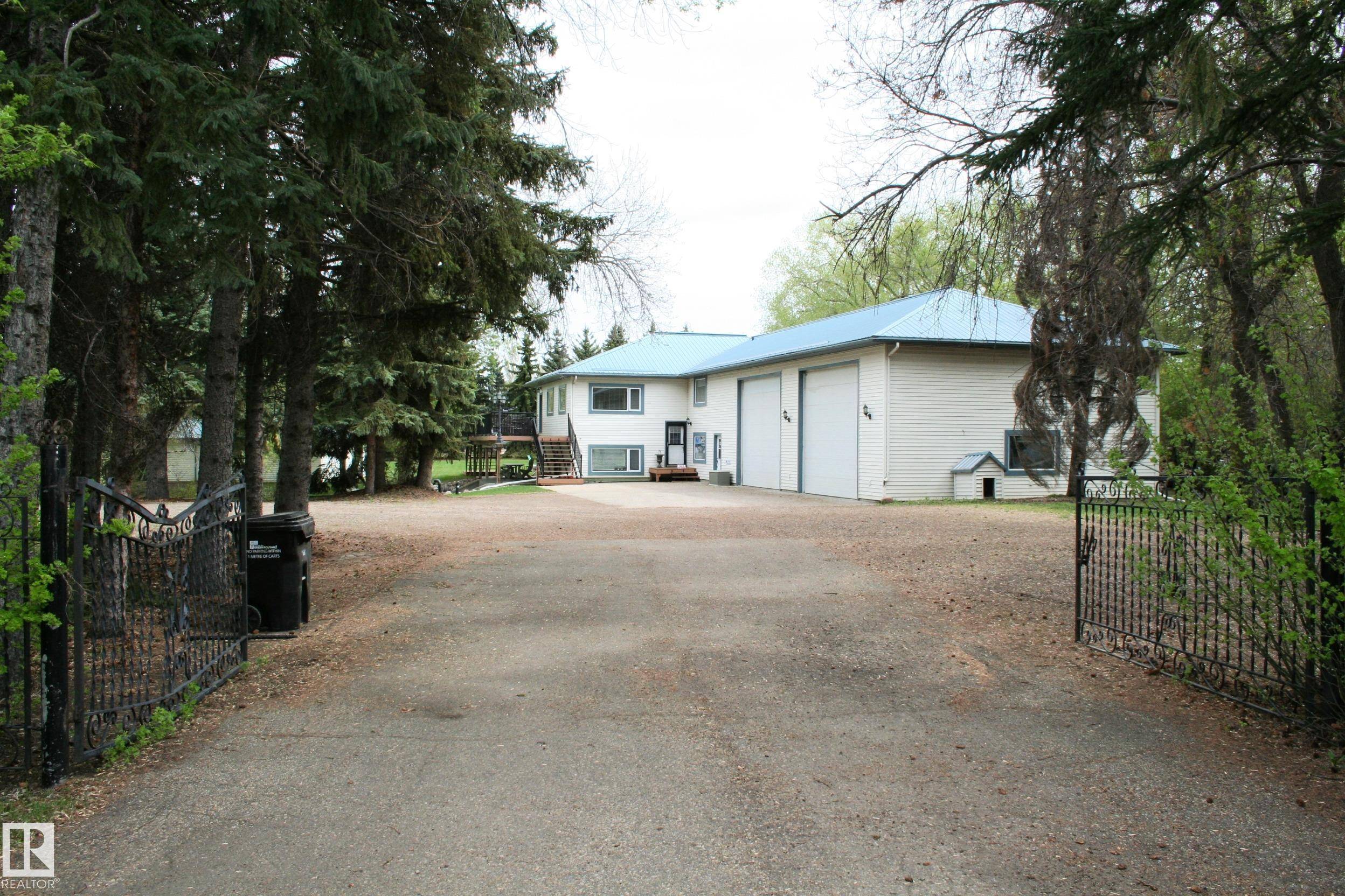 Rural Strathcona County, AB T8A 4R9,52551 RGE ROAD 225