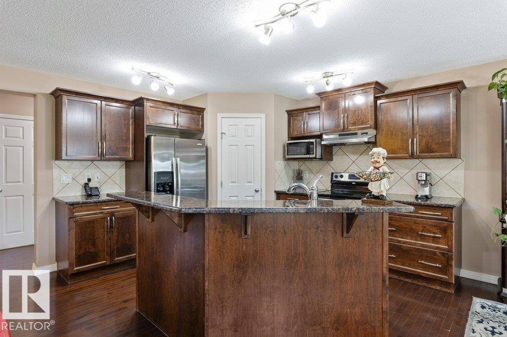 Edmonton, AB T6V 0E2,16023 138 ST NW