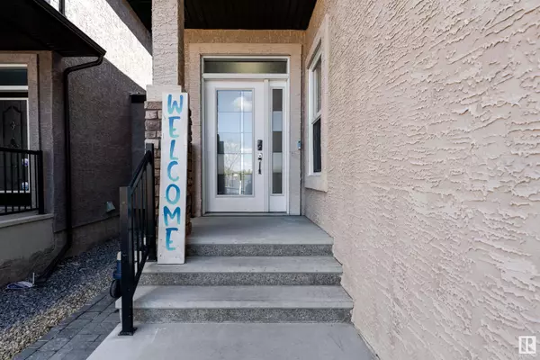 Edmonton, AB T6V 0H9,529 ALBANY WY NW