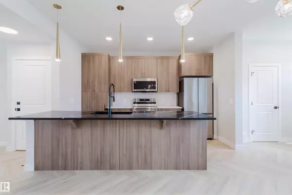 Edmonton, X0X 0X0,2146 Crossbill LN NW