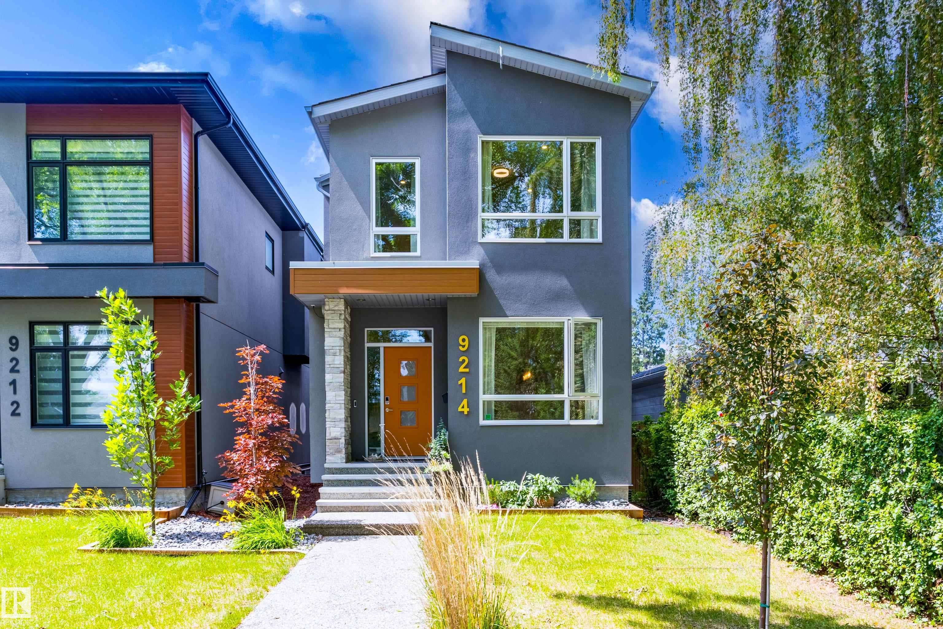 9214 81 ST NW, Edmonton, AB T6C 2W3