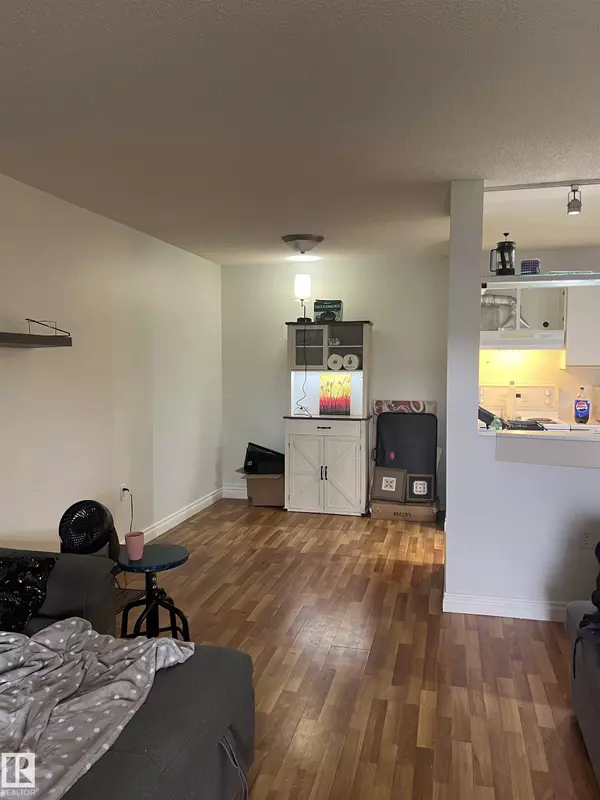 Edmonton, AB T5H 4L5,#344 10636 120 ST NW