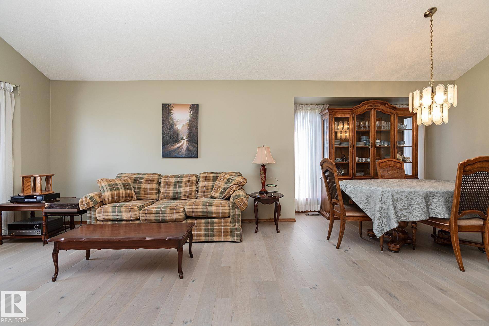 Sherwood Park, AB T8A 5B5,108 CARMEL RD