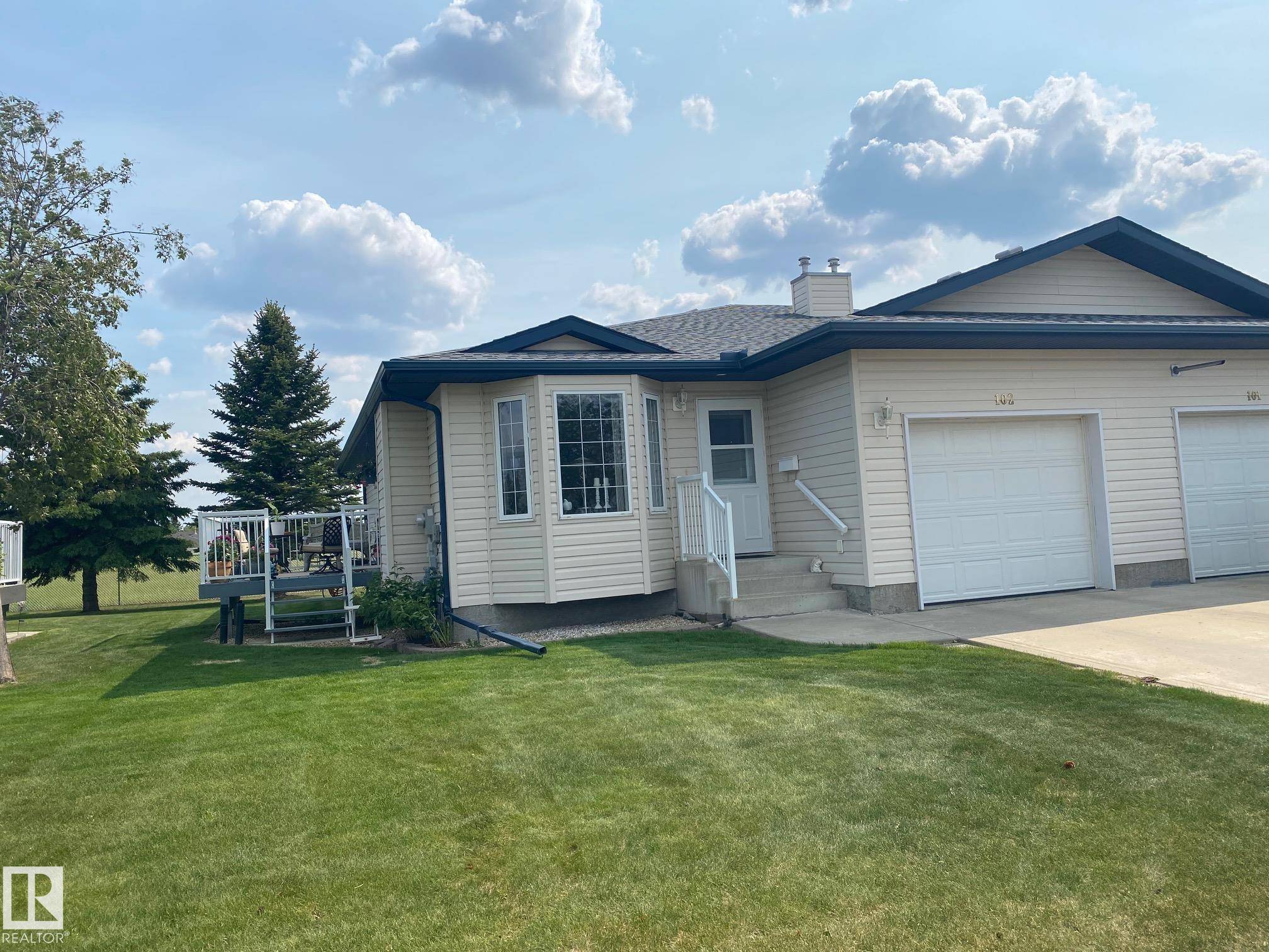 102 7000 DR, Wetaskiwin, AB T9A 3R9