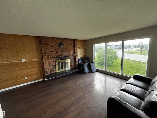 Drayton Valley, AB T7A 1B5,5501 48 ST