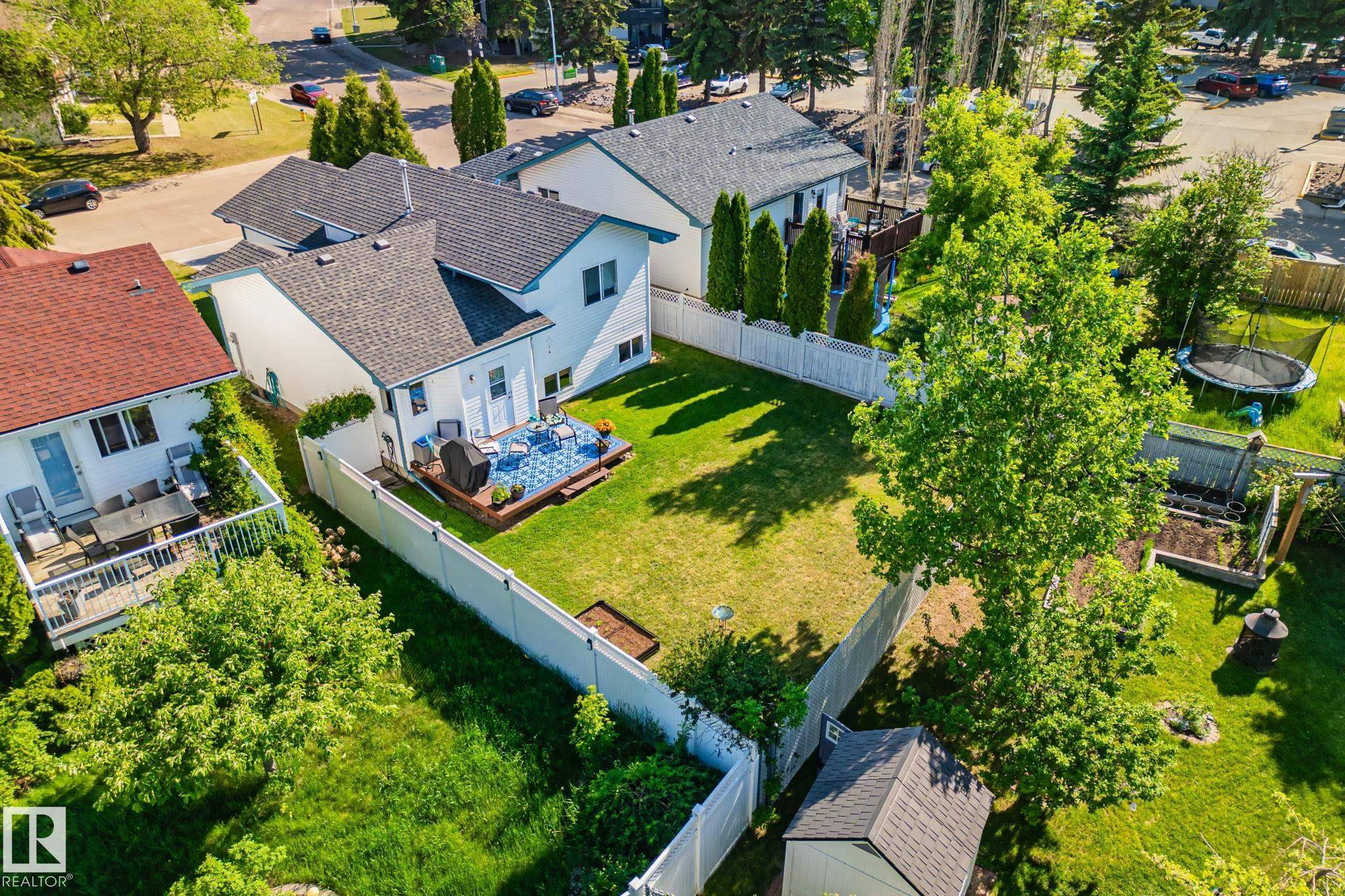 Edmonton, AB T5A 4Y9,612 HORNER RD NW NW