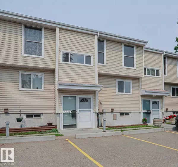 Edmonton, AB T5A 3R3,5534 145 AV NW