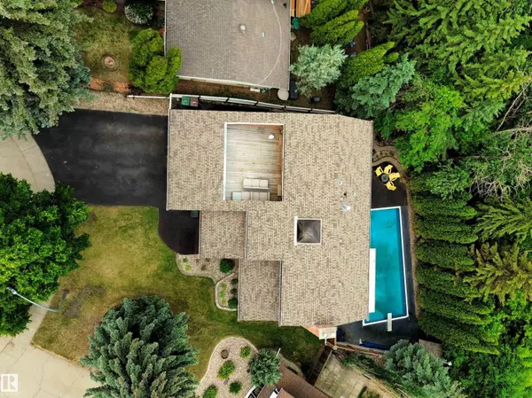 St. Albert, AB T8N 3A2,13 GLEN MEADOW CR