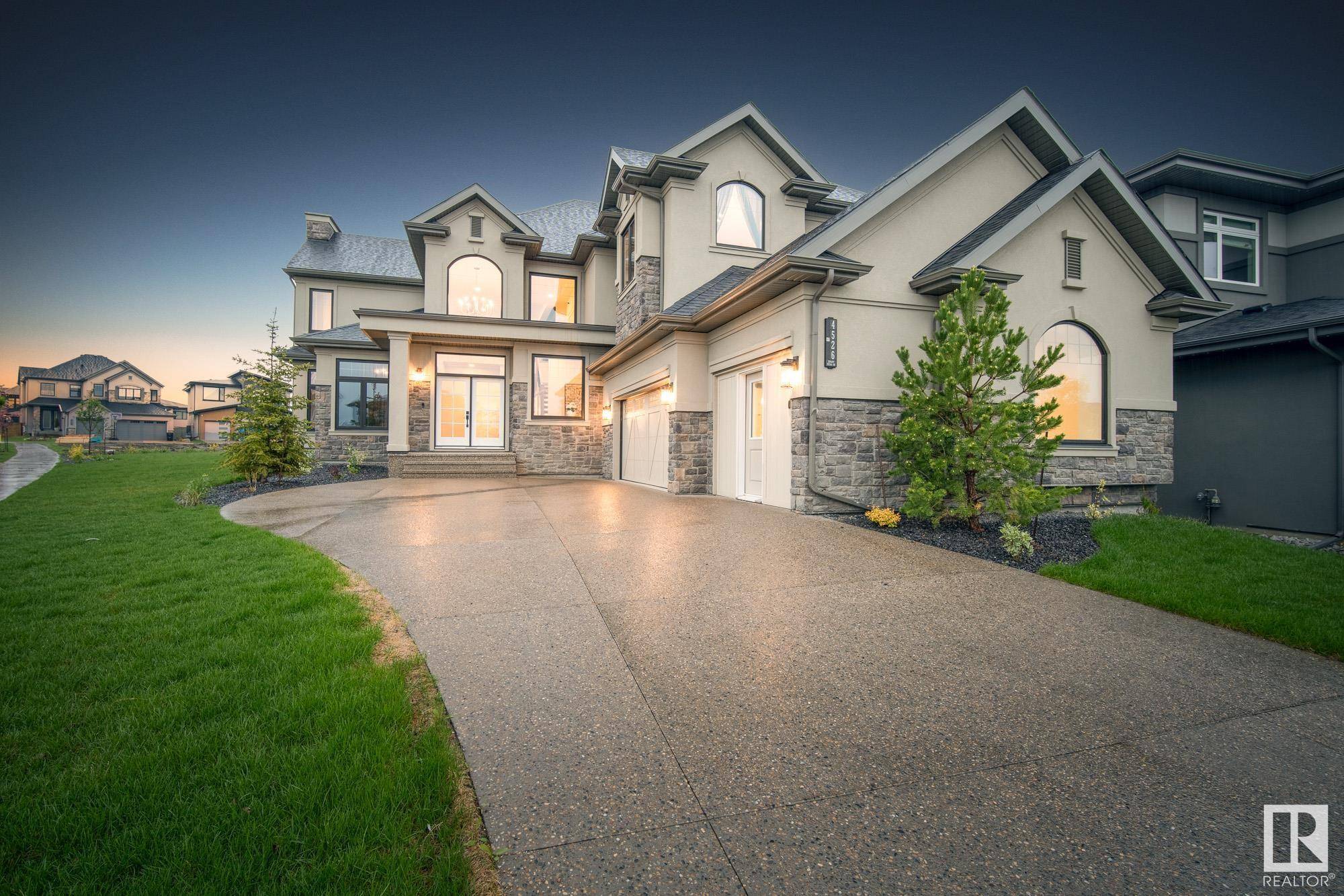 Edmonton, AB T6W 4B7,4526 KNIGHT WD SW