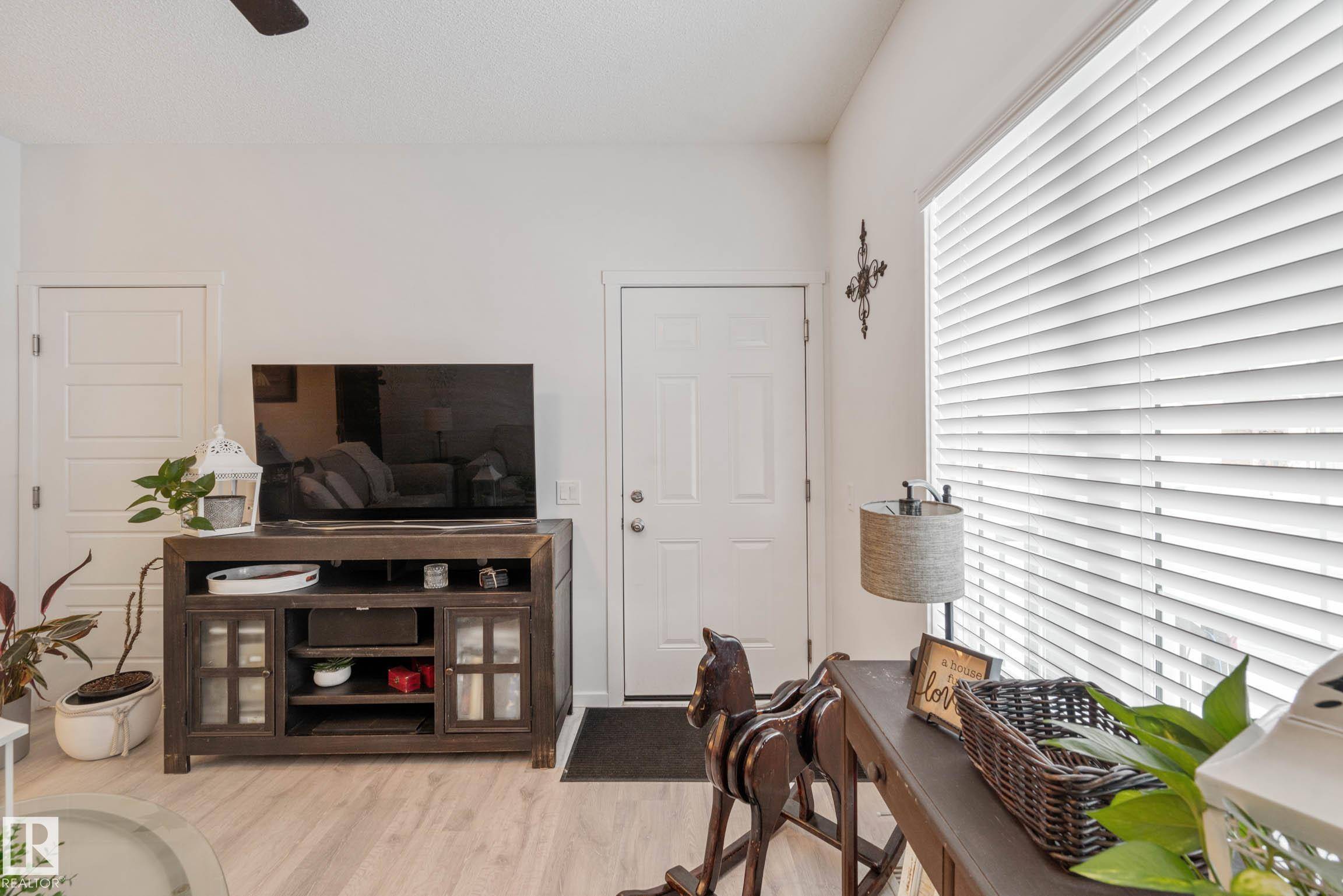 Edmonton, AB T6W 4M7,4319 Cooke LN SW