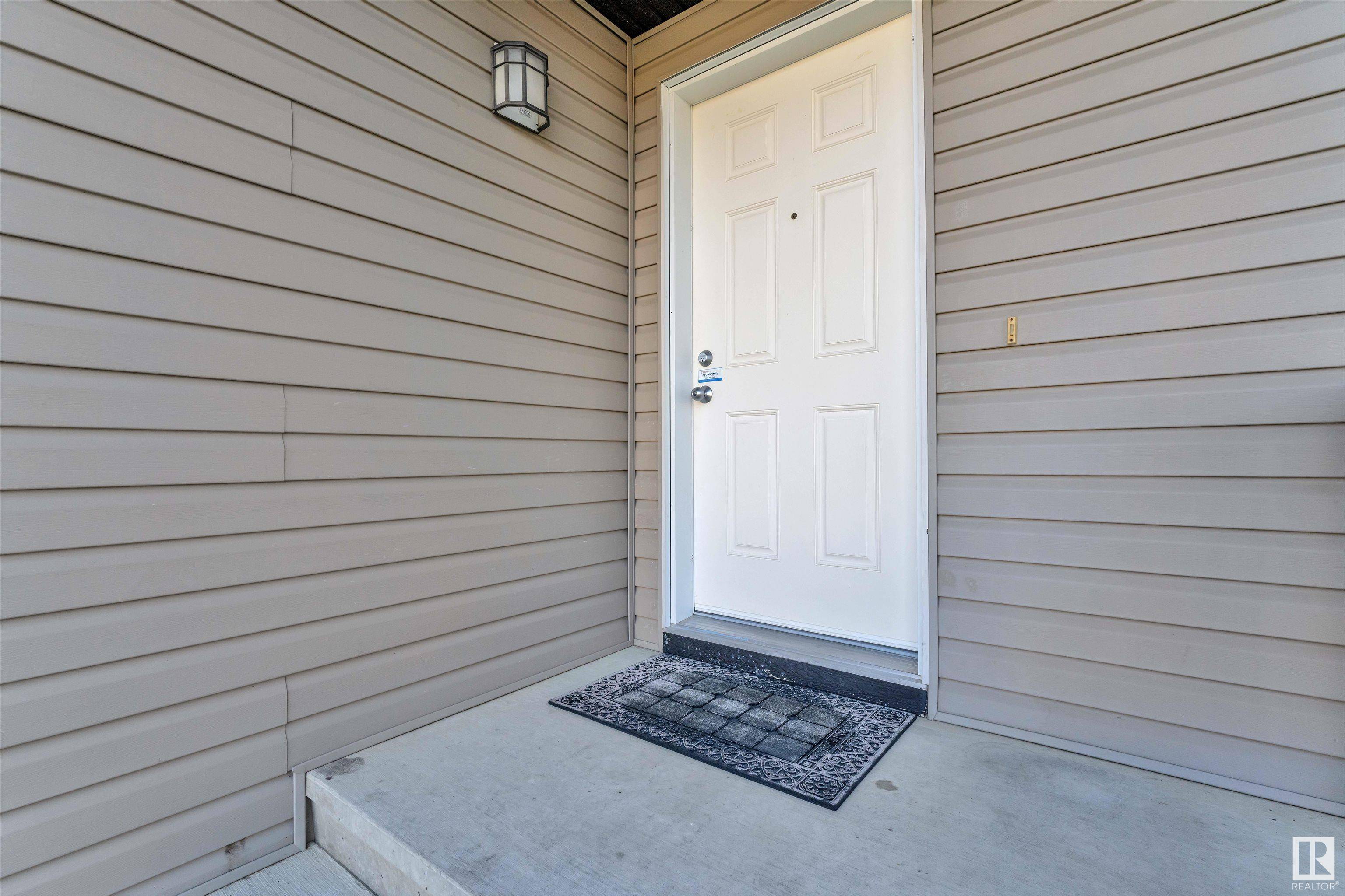Edmonton, AB T6T 0A9,3224 22 ST NW