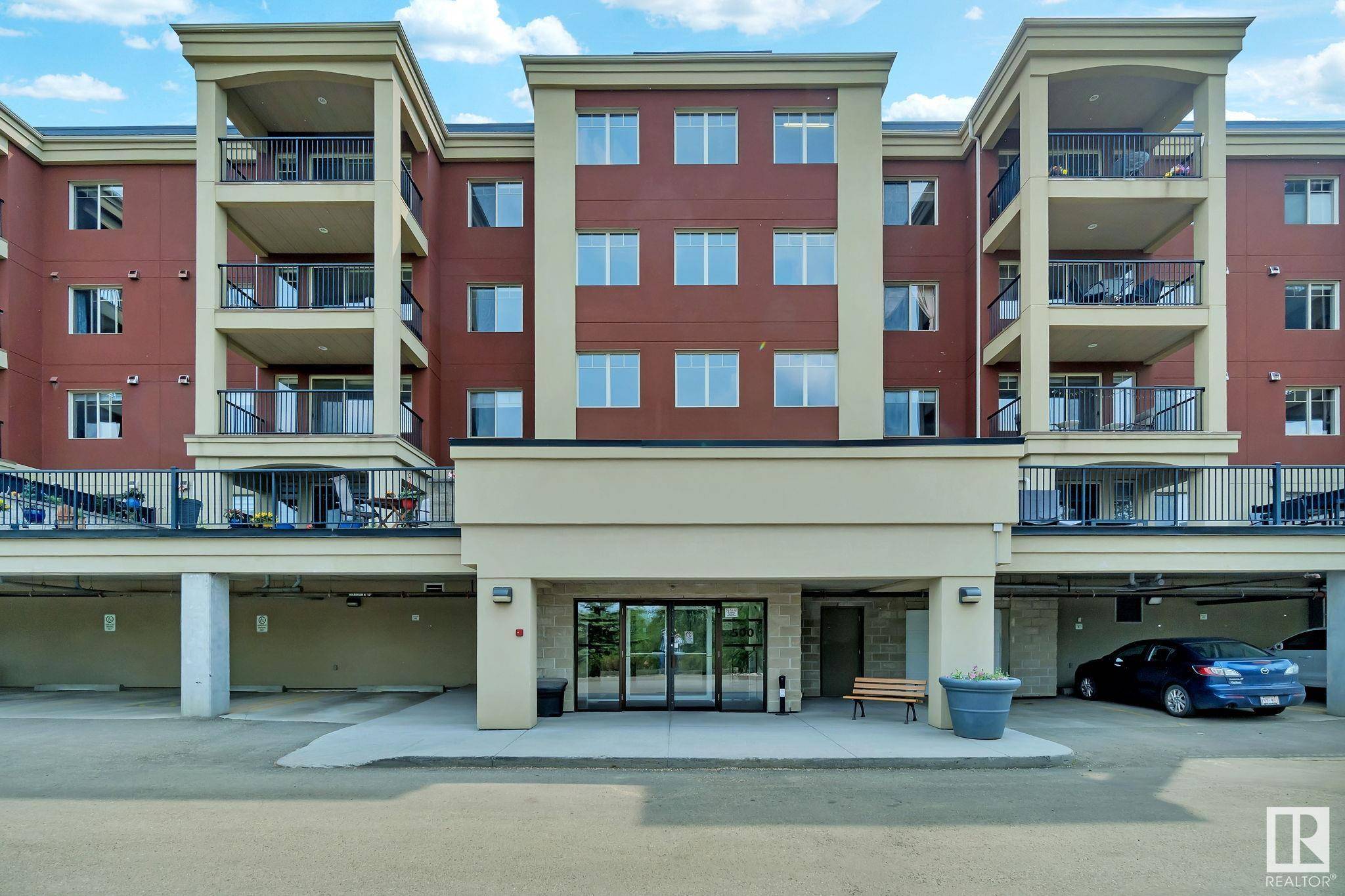 Sherwood Park, AB T8H 0H7,#301 500 PALISADES WY
