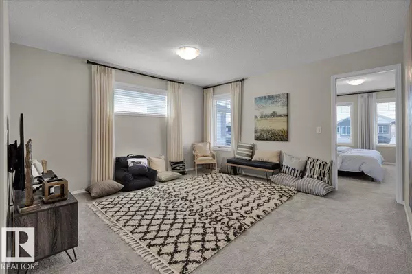 Edmonton, AB T6M 0Z8,1804 Erker Way NW