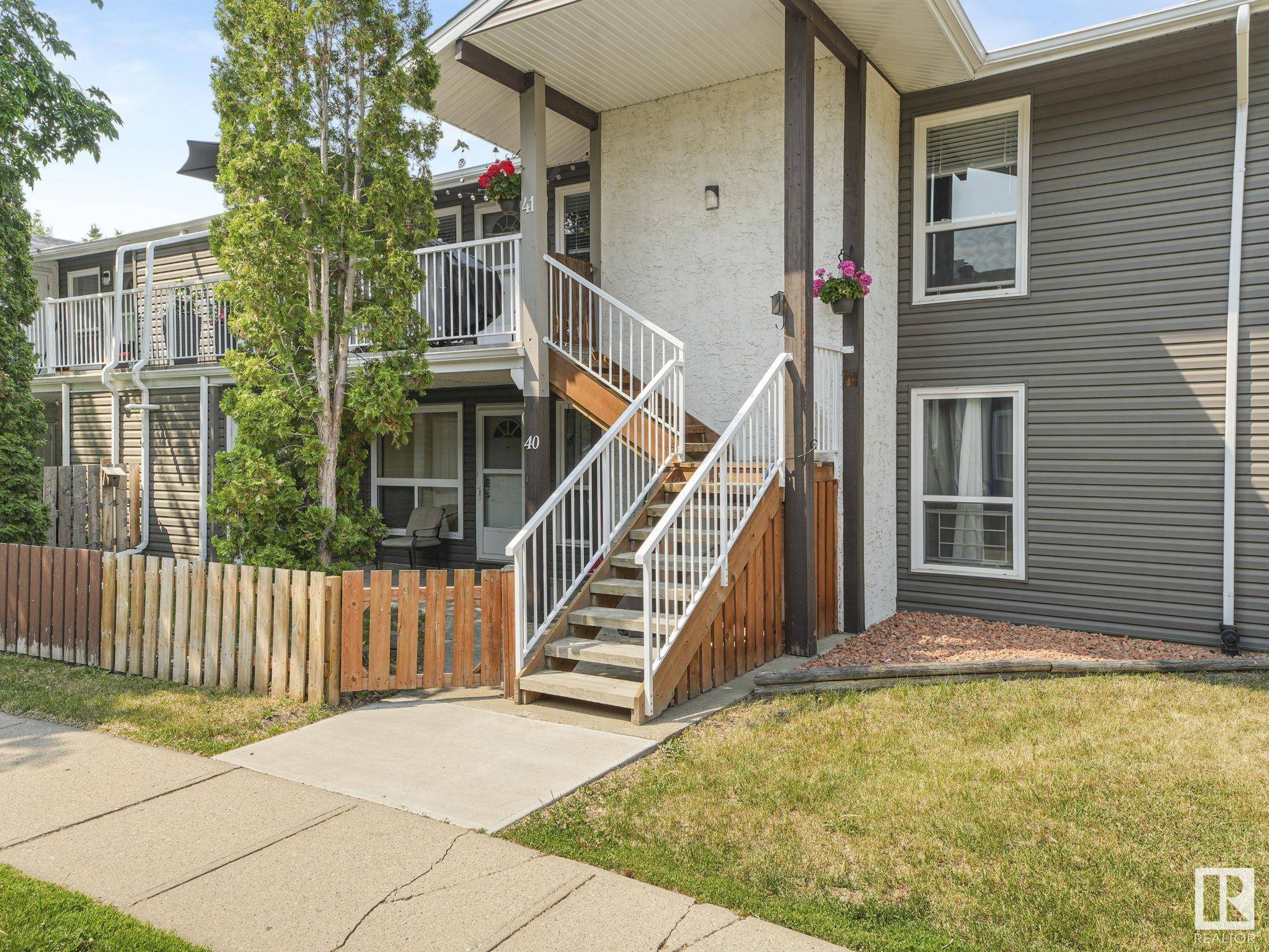 Edmonton, AB T5Y 2H6,#41 3111 142 AV NW NW