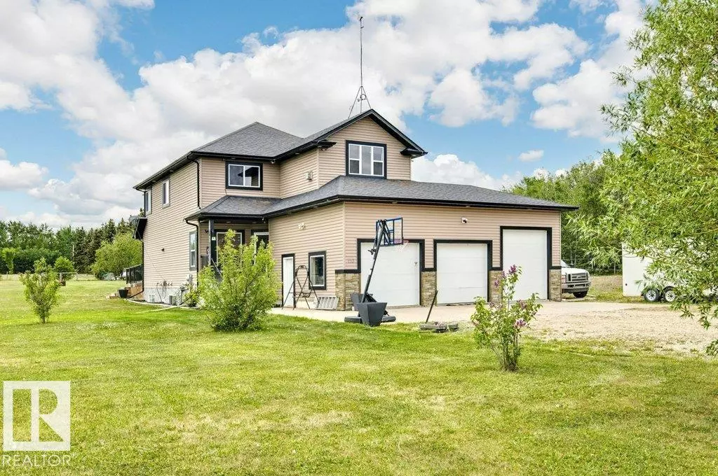 Rural Strathcona County, AB T8E 1G8,110, 51022 Range Road 221