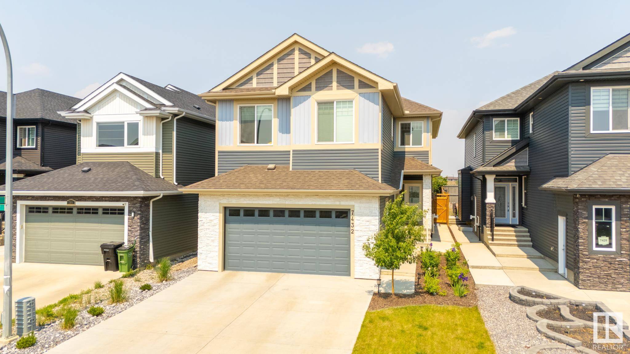 7432 174 AV NW, Edmonton, AB T5Z 0J7