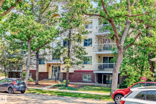 Edmonton, AB T5M 0E4,#102 11045 123 ST NW