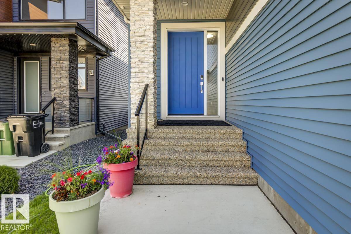 Edmonton, AB T6W 4R3,6817 KNOX LO SW