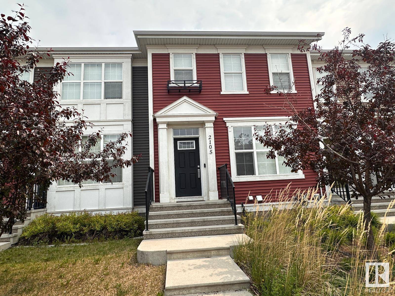 2105 24 ST NW, Edmonton, AB T6T 0Y8