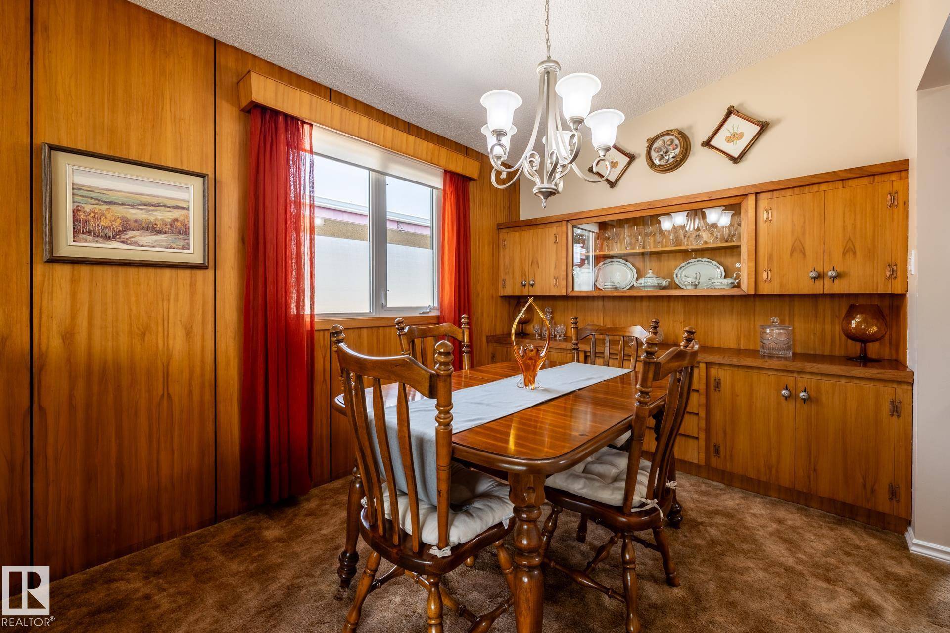 Edmonton, AB T6A 3H5,10629 79 ST NW
