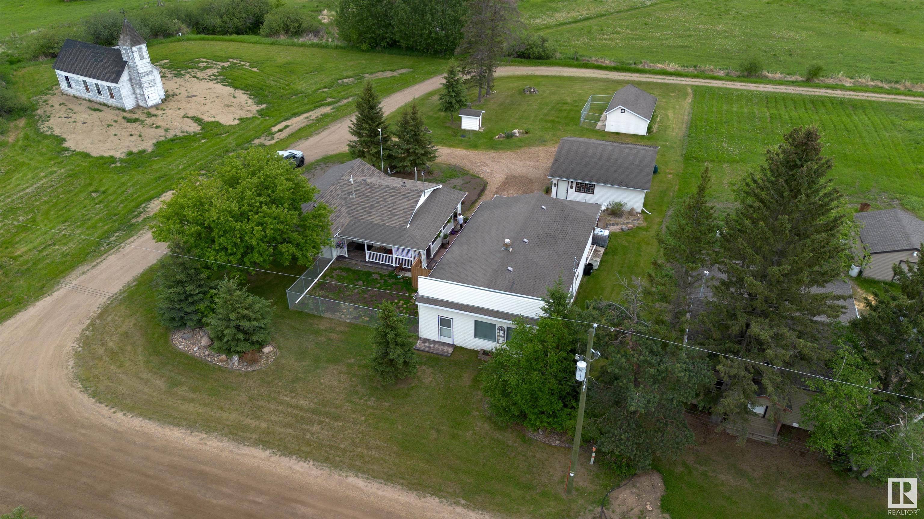 Tawatinaw, AB T0G 2E0,5111 50 ST