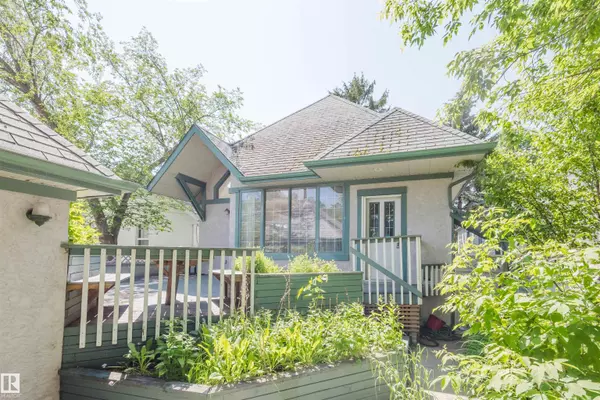Edmonton, AB T6G 0Z1,10942 88 AV NW