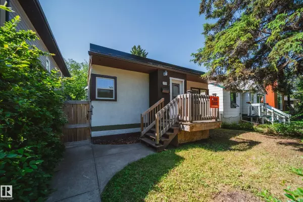 Edmonton, AB T6E 1L8,10711 76 AV NW