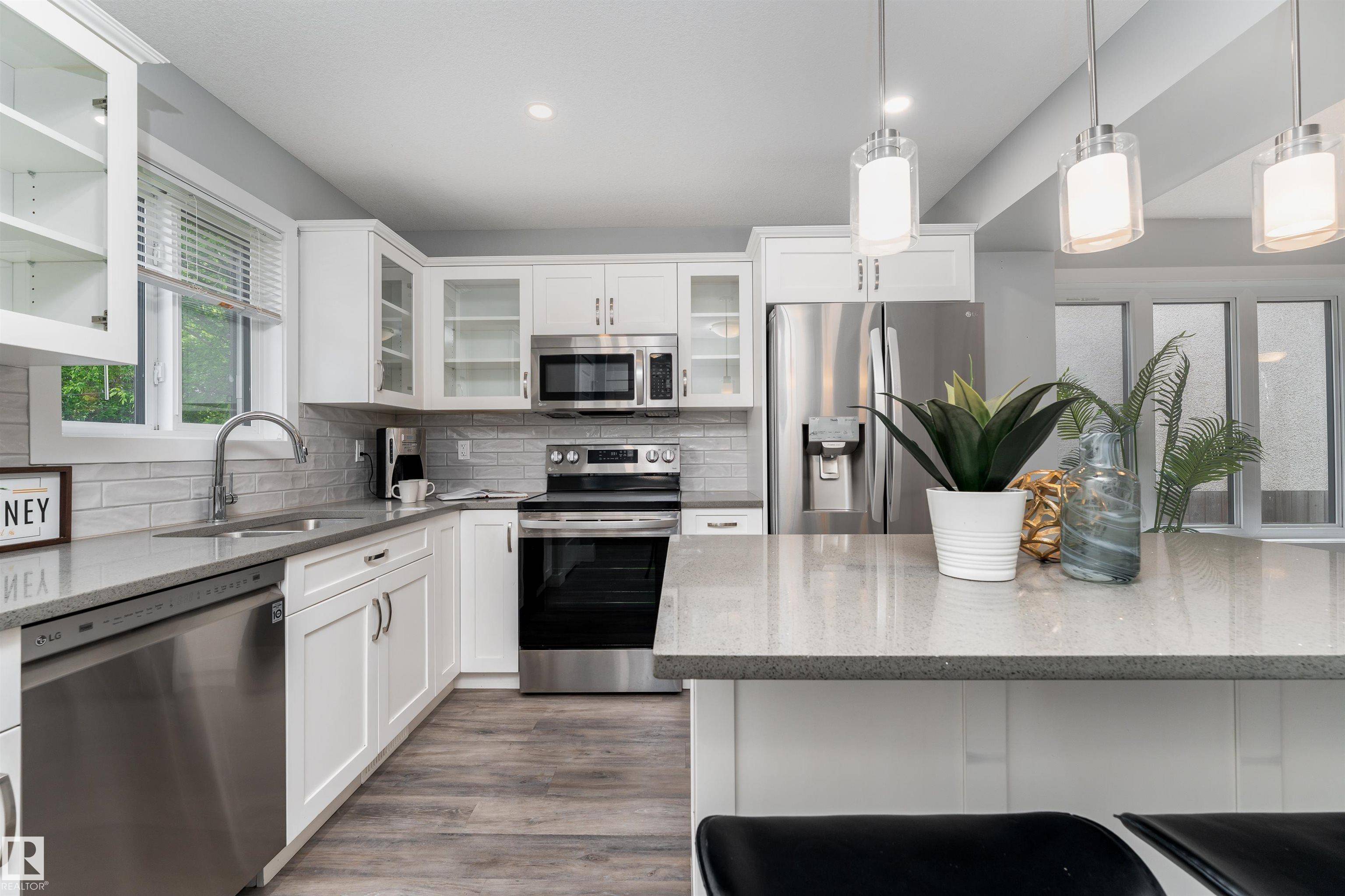 Edmonton, AB T5C 0H3,#1 12929 69 ST NW