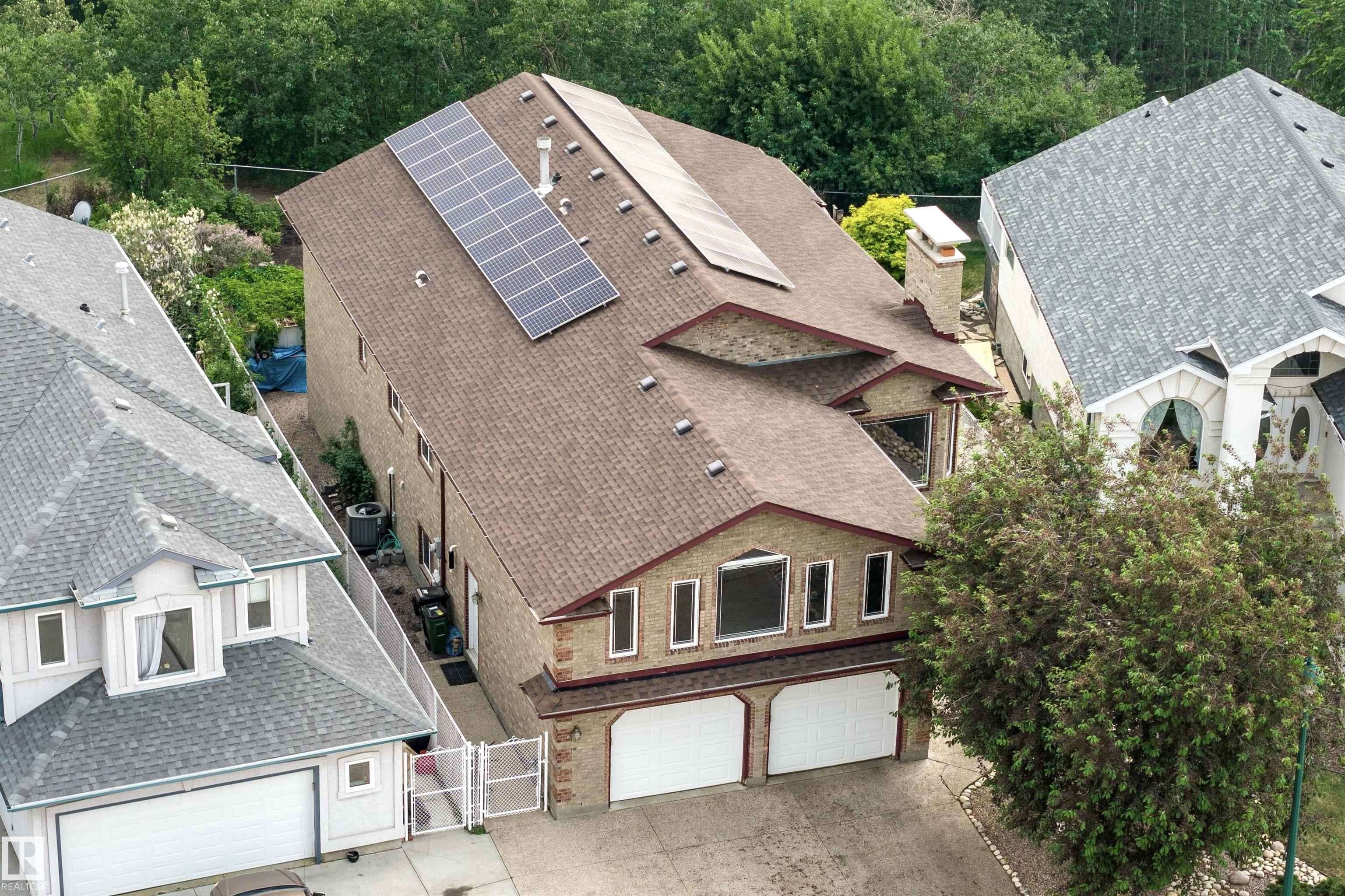Edmonton, AB T5A 5G1,3811 130 AV NW