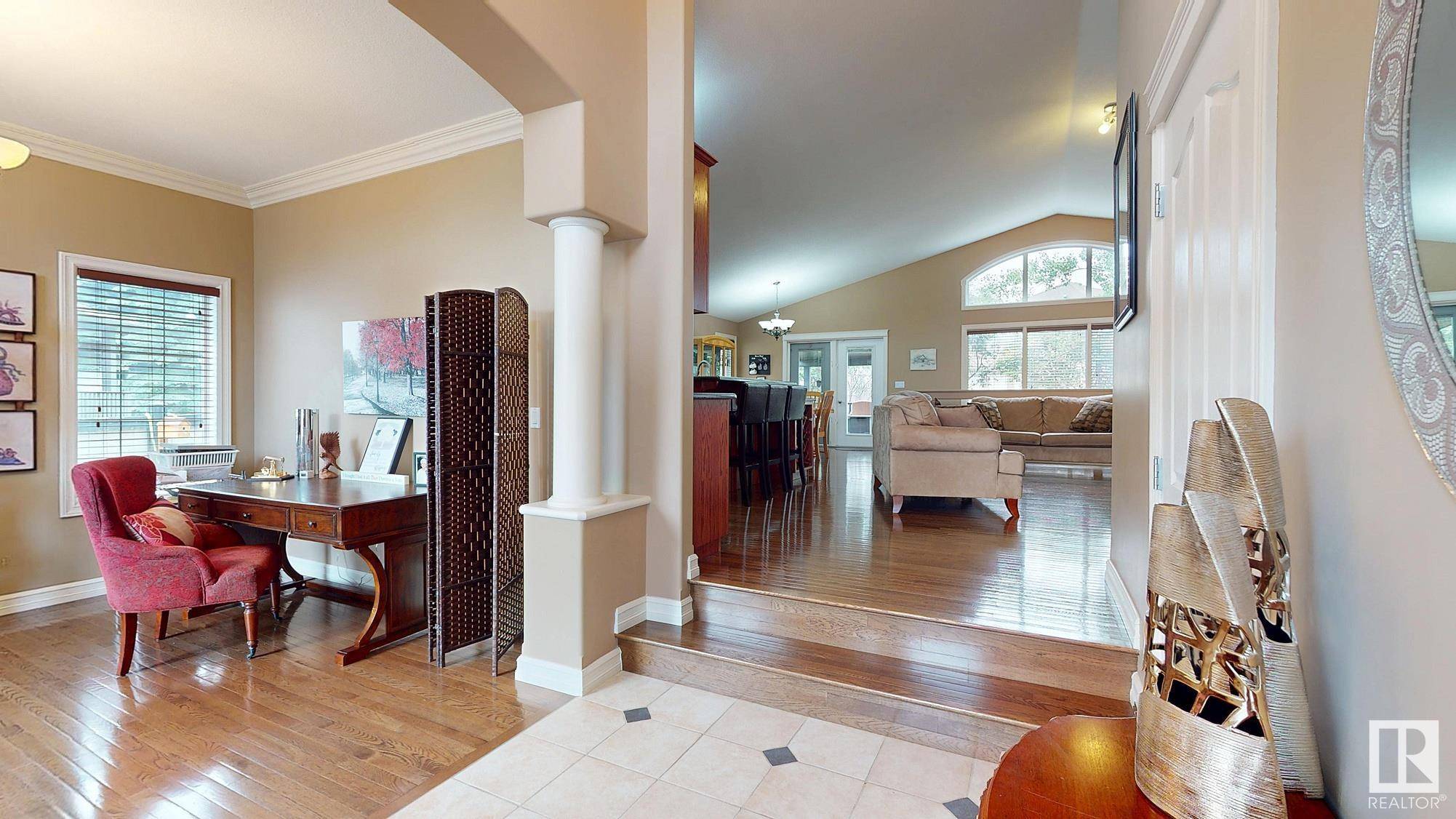 Spruce Grove, AB T7X 4N6,23 DEER PARK PT