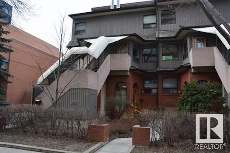 Edmonton, AB T6G 0V1,11176 83 AV NW