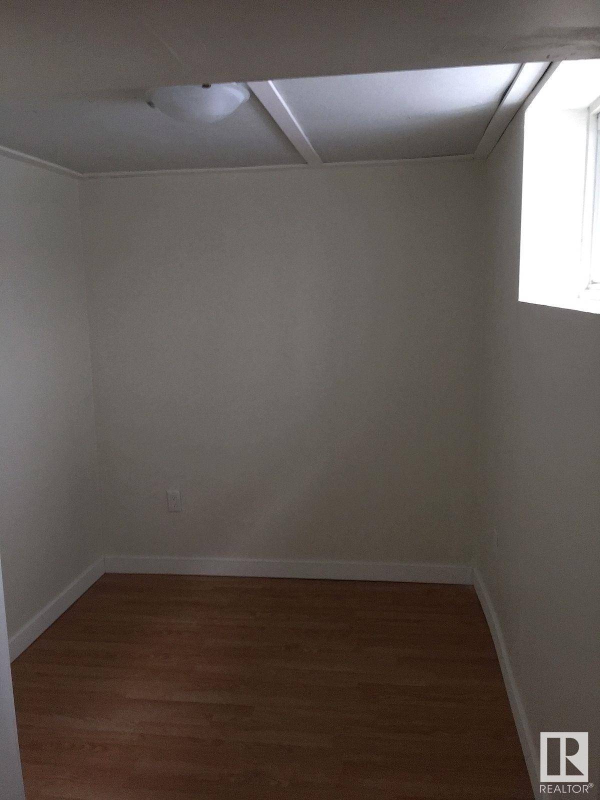Edmonton, AB T6C 0P9,8151 79 AV NW