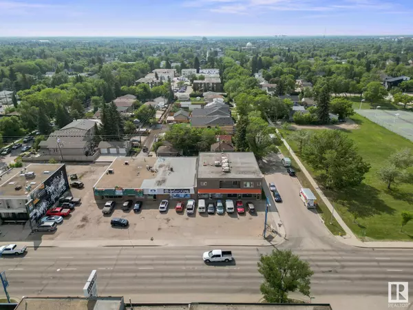 Edmonton, AB T6H 2L7,6932 104 ST NW
