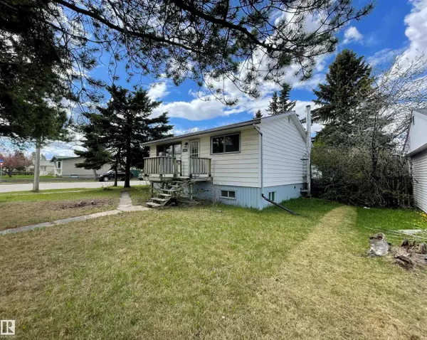 4904 47 ST, Drayton Valley, AB T7A 1H8