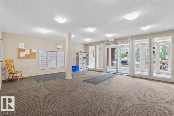 Edmonton, AB T6R 0W3,#218 5804 Mullen PL NW