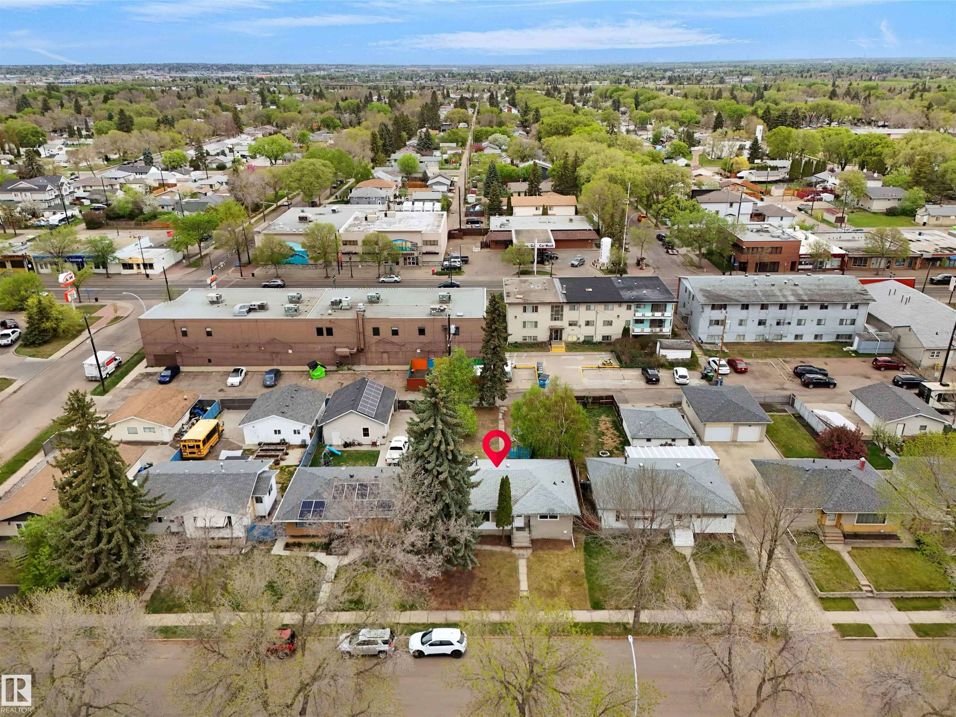 Edmonton, AB T5W 0Y2,4034 117 AV NW