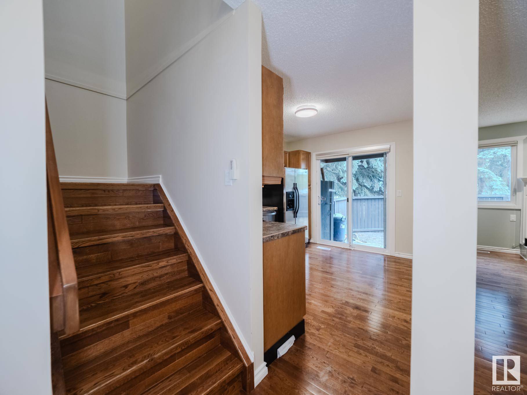 Edmonton, AB T5T 3N3,18170 96 AV NW
