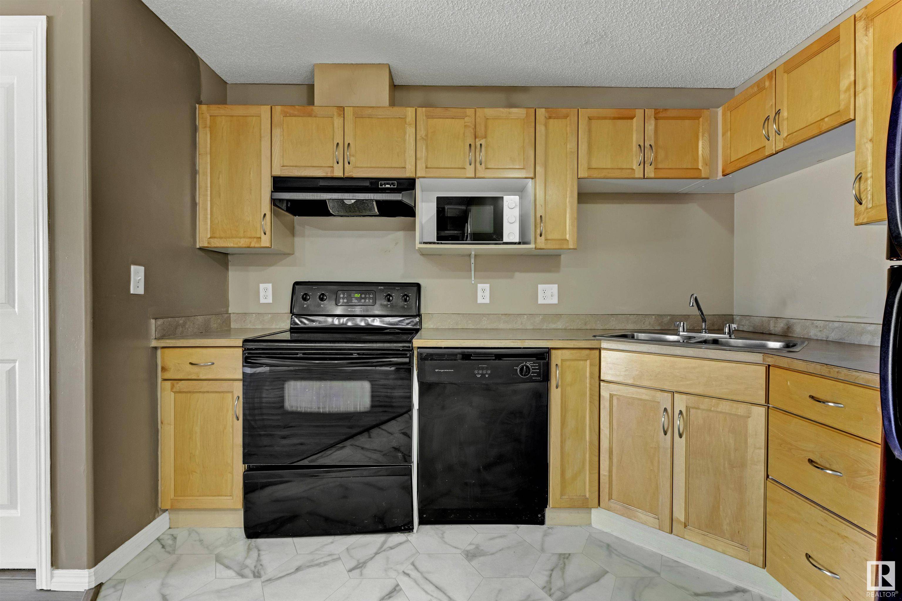 Edmonton, AB T6X 1J9,#211 245 EDWARDS DR SW SW