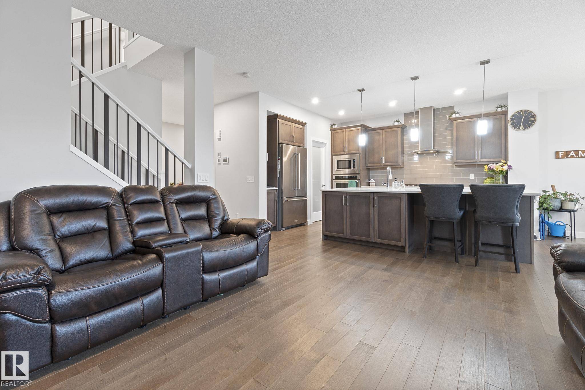 Edmonton, AB T6M 0W6,2839 202 ST NW
