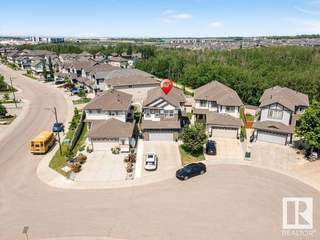 Edmonton, AB T6T 0S4,3671 8 ST NW