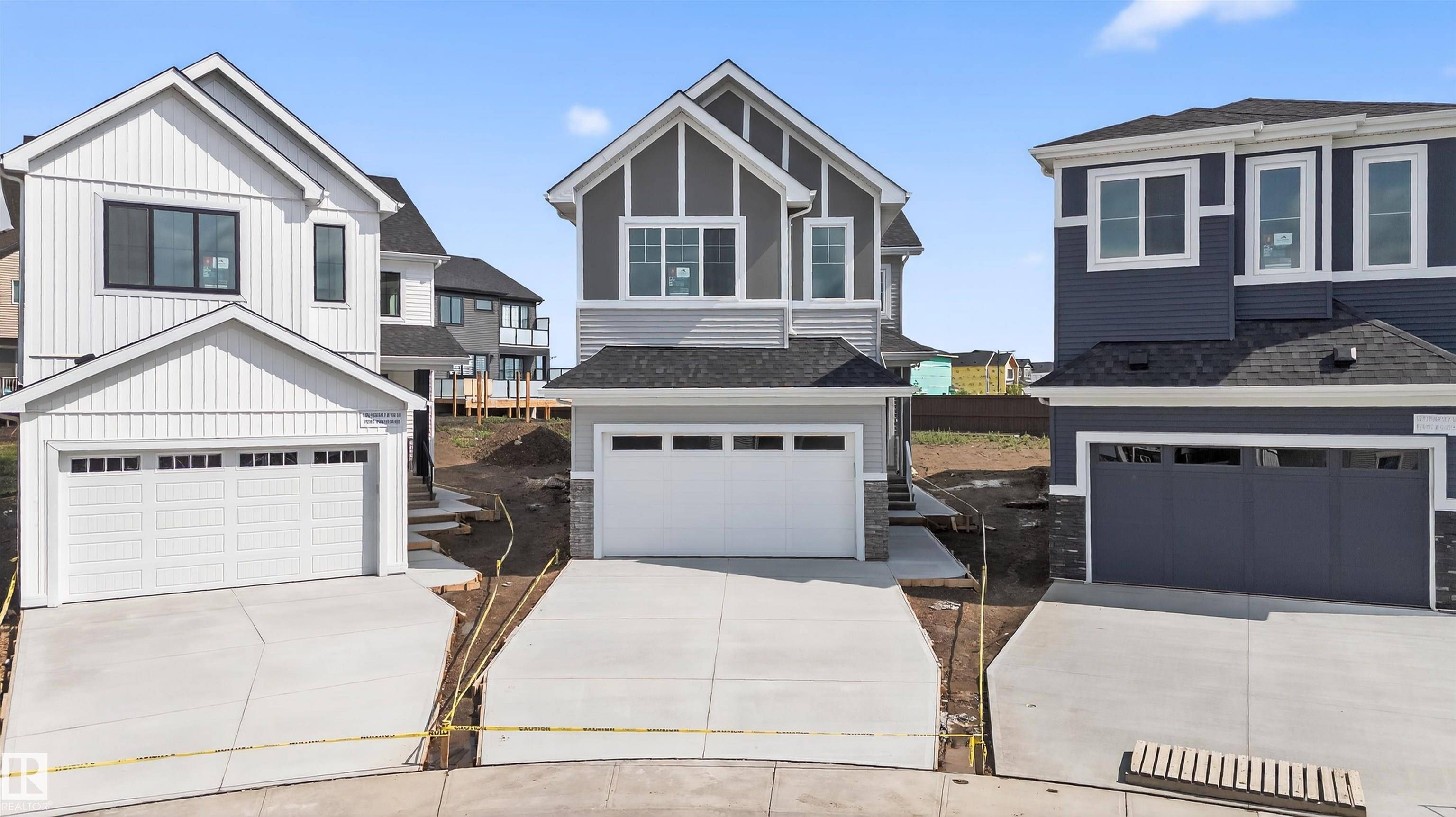 Edmonton, AB T6E 5E4,1297 PODERSKY WD SW