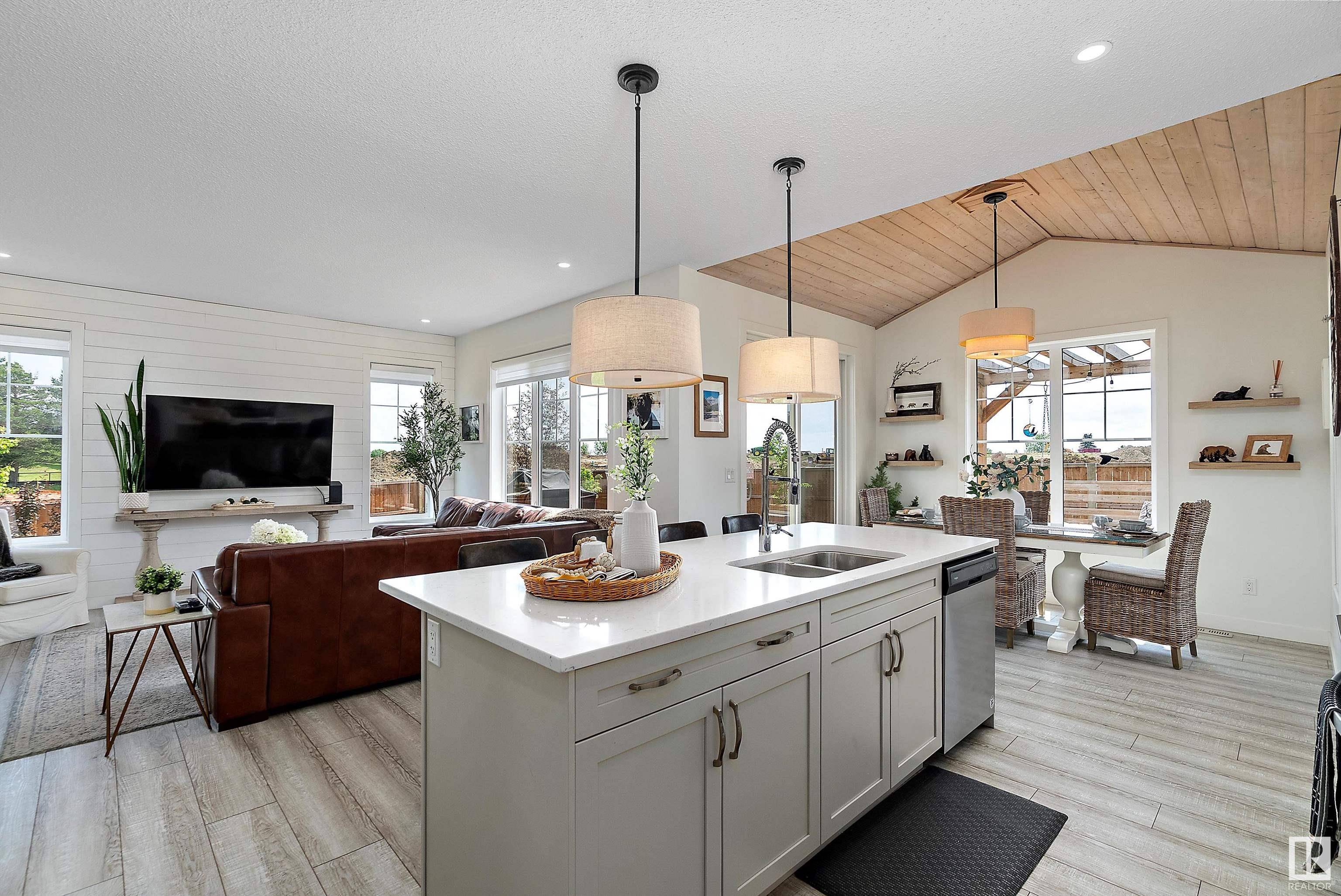 9 BILODEAU CR, Beaumont, AB T4X 2C9