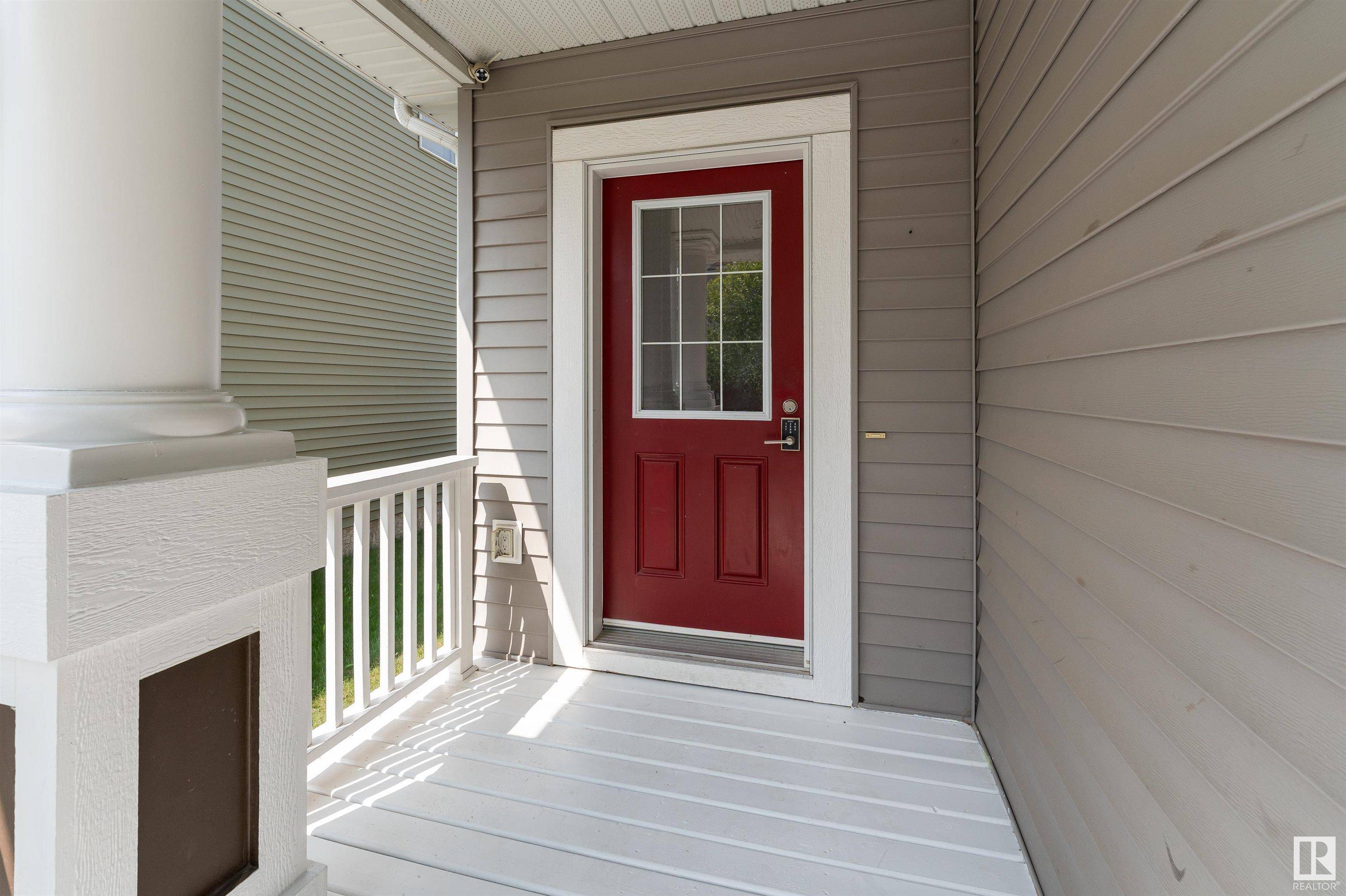 Edmonton, AB T6X 0L6,2128 74 ST SW