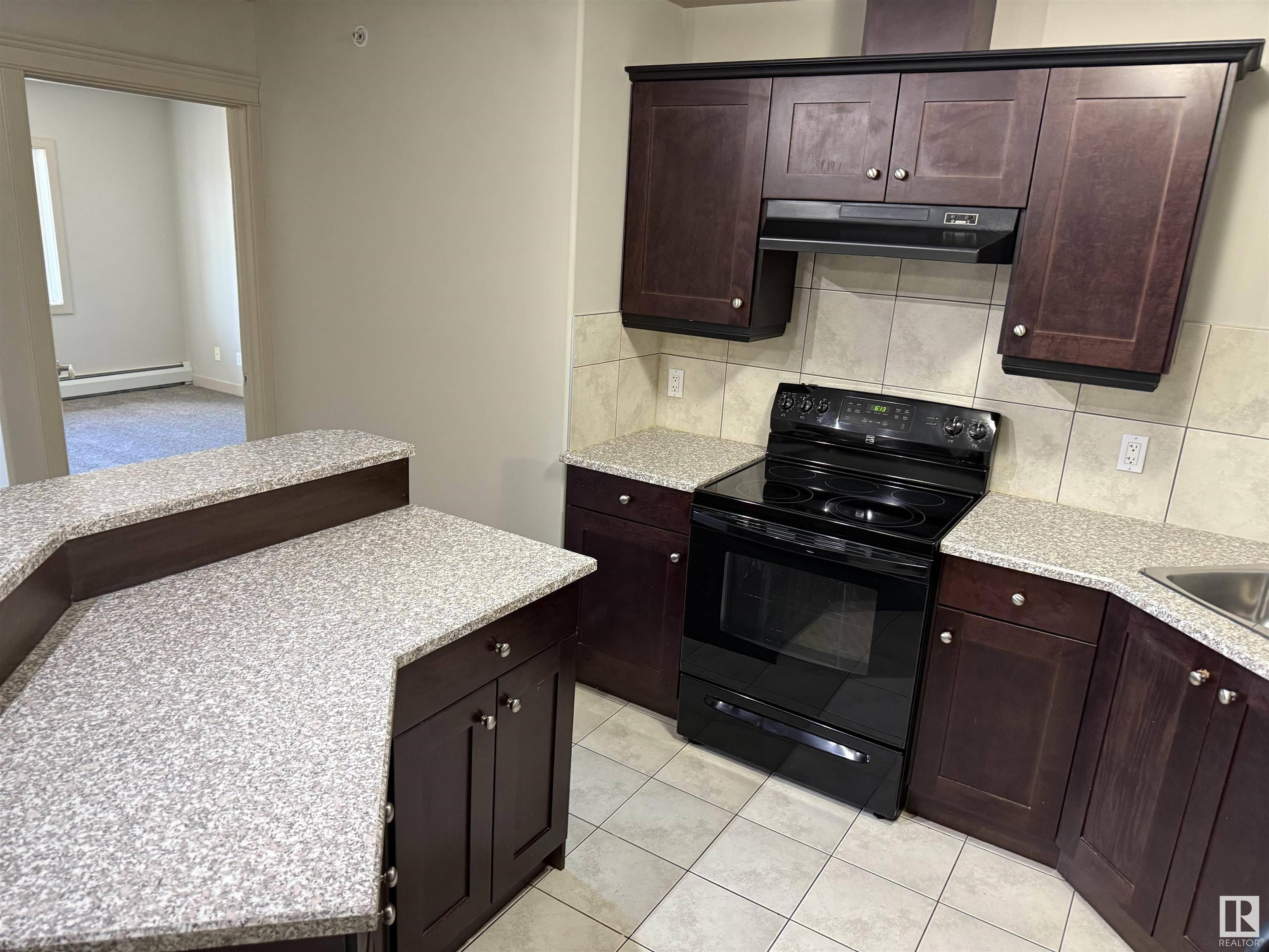 Leduc, AB T9E 5Y3,#402 4415 48 ST