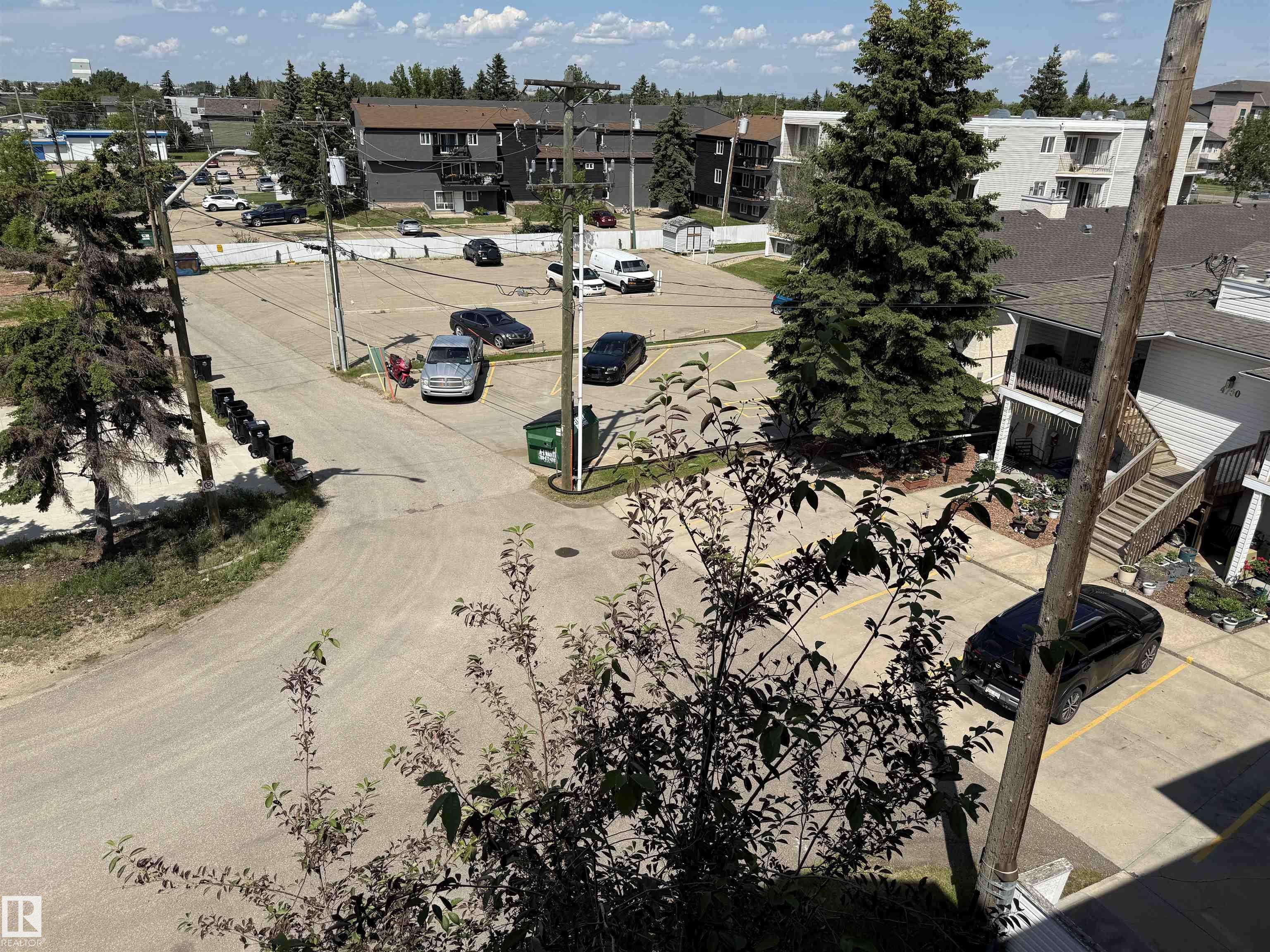 Leduc, AB T9E 5Y3,#402 4415 48 ST