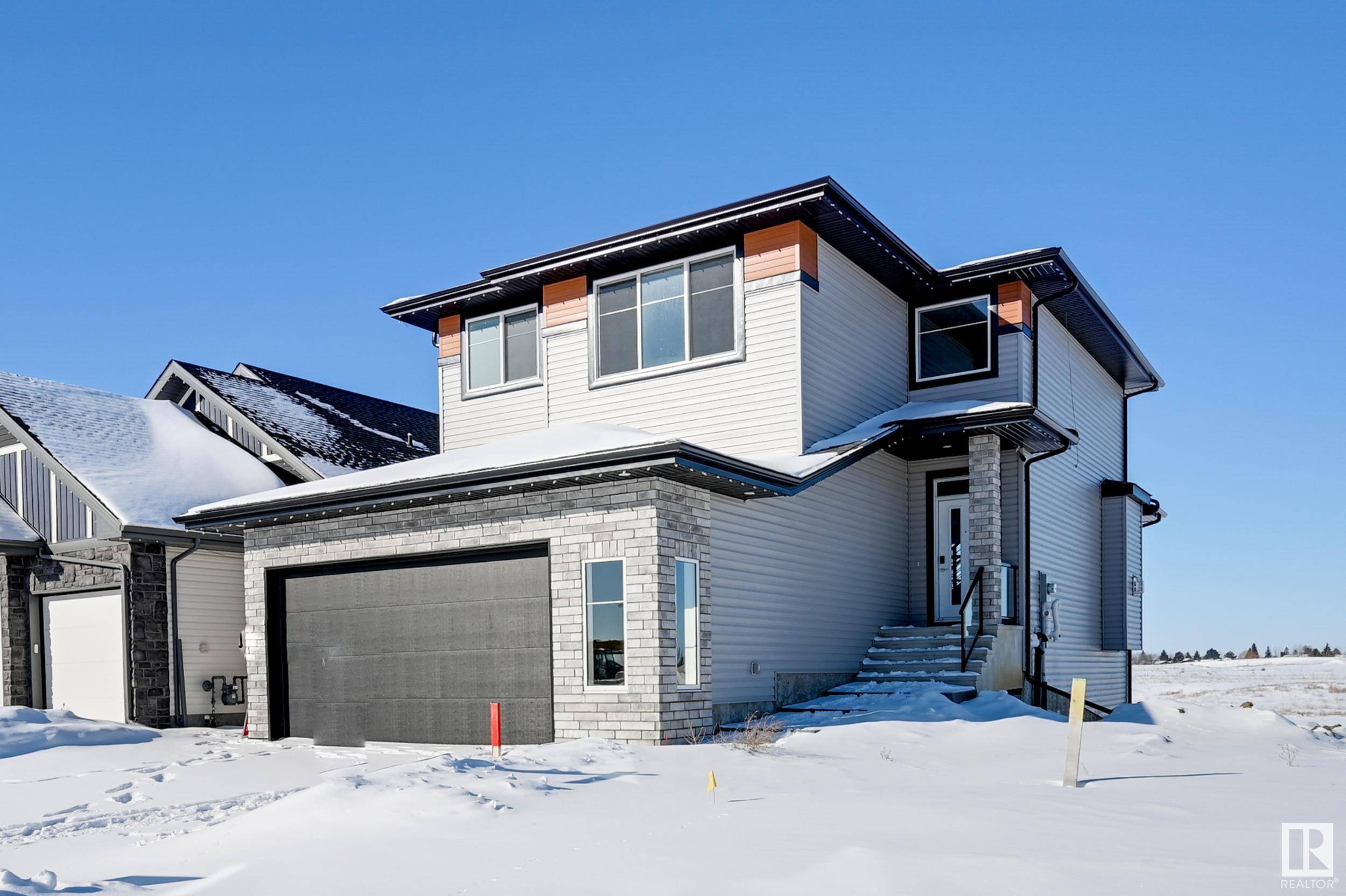 10214 92A AV, Morinville, AB T8R 2R4