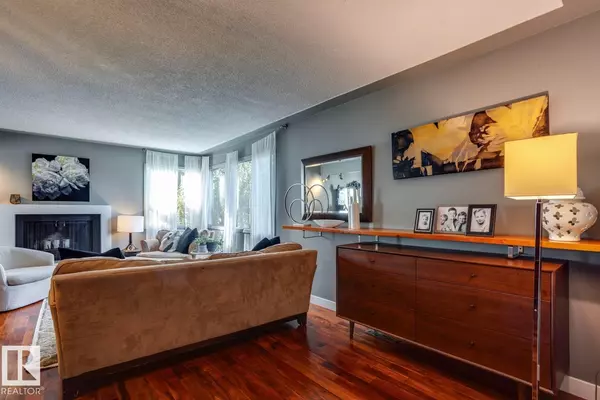 Edmonton, AB T6H 3N2,4907 114B ST NW