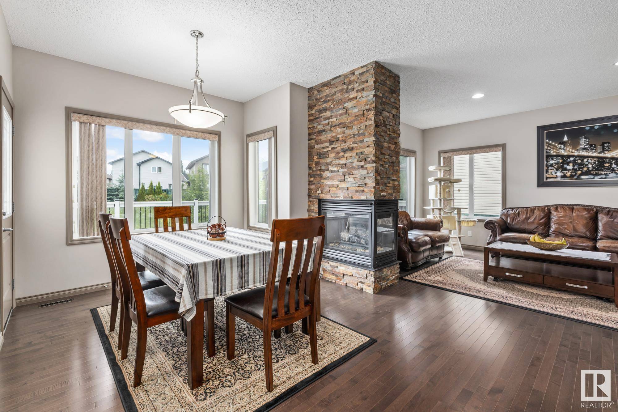 Edmonton, AB T5T 4P1,9520 206 ST NW
