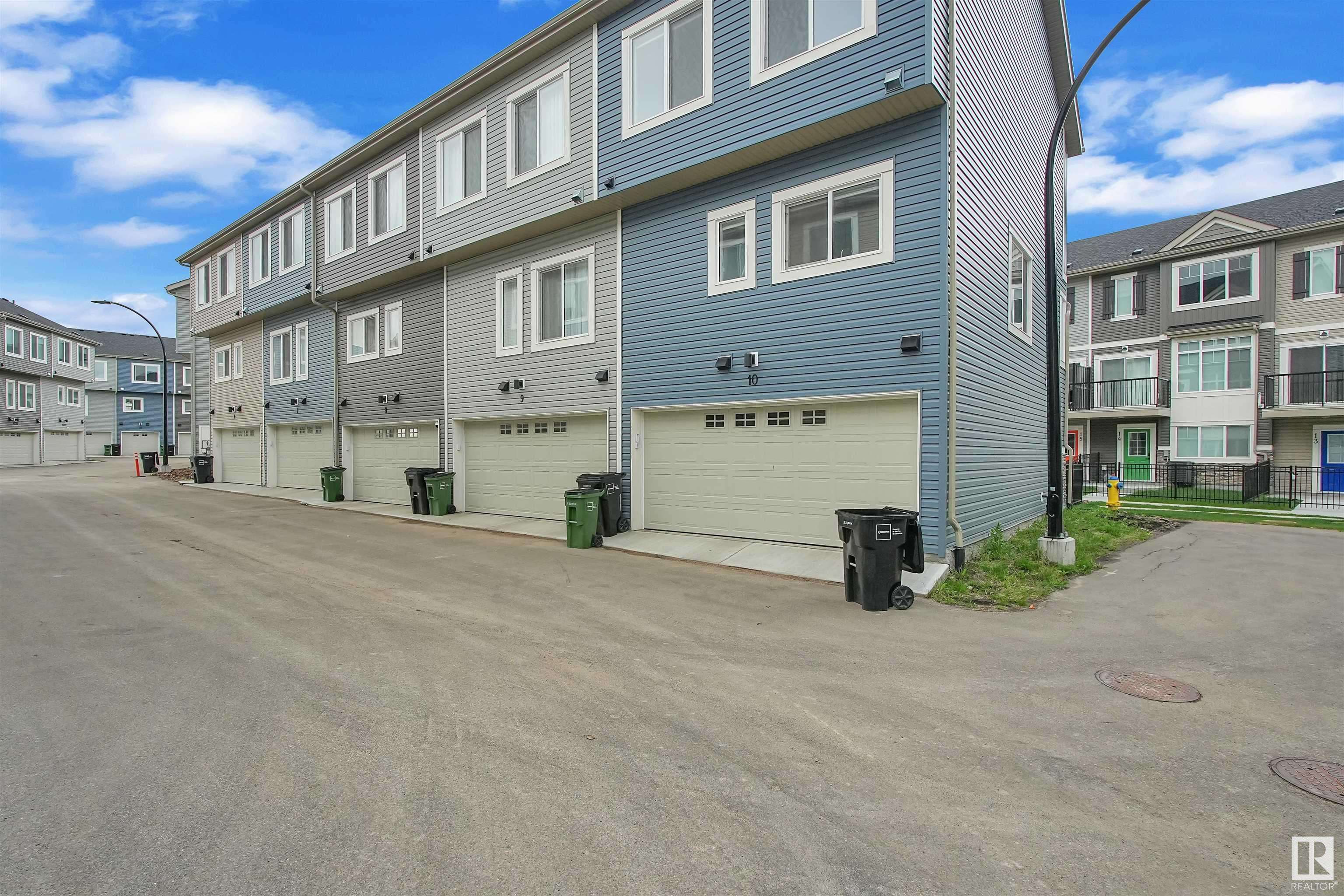 Edmonton, AB T6W 3L5,#10 6214 CARTMELL CO SW