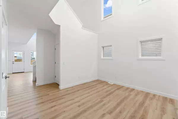 Fort Saskatchewan, AB T8L 0Z9,42 SERENO LN